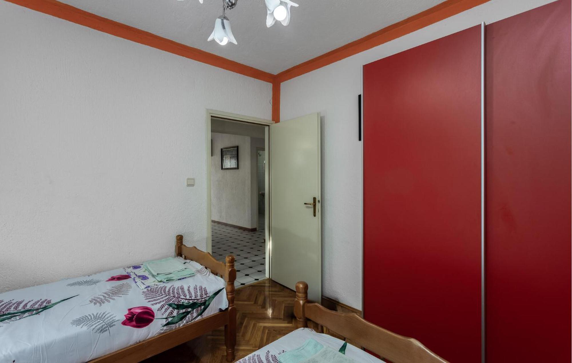 Awesome Apartment In Senj With Kitchen المظهر الخارجي الصورة