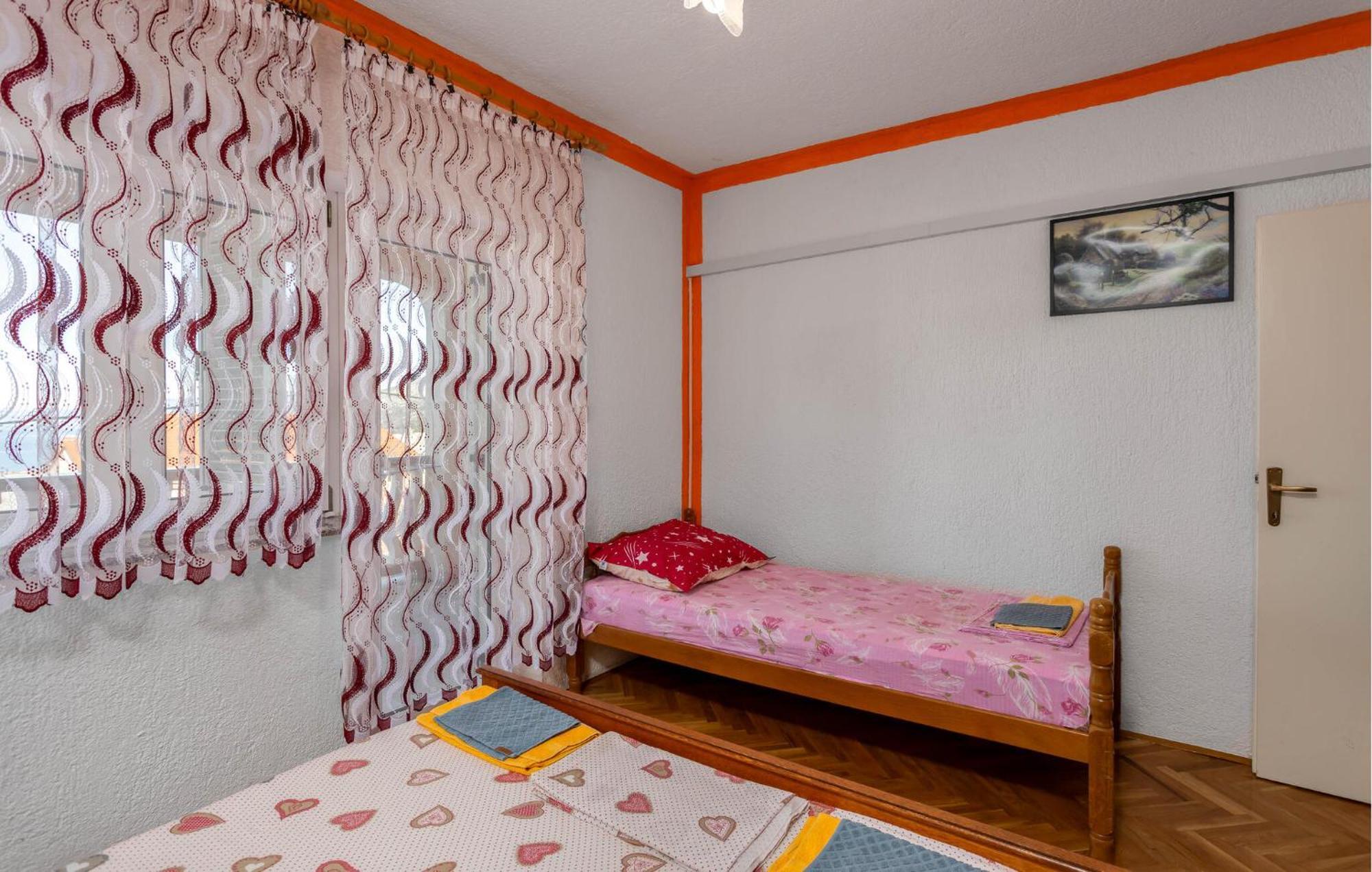 Awesome Apartment In Senj With Kitchen المظهر الخارجي الصورة