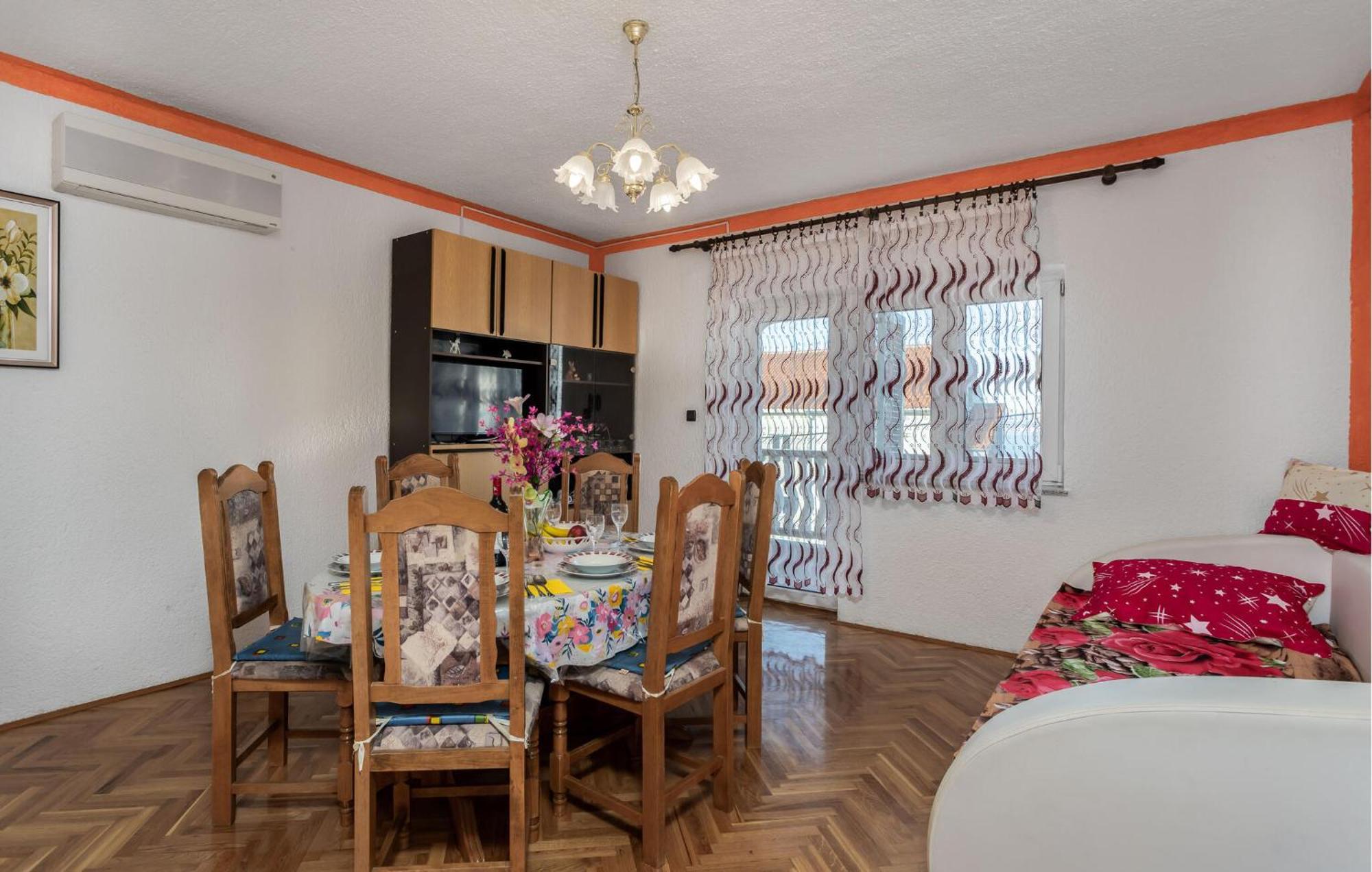 Awesome Apartment In Senj With Kitchen المظهر الخارجي الصورة